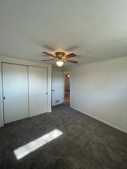 Building Photo - 218 Mouser St