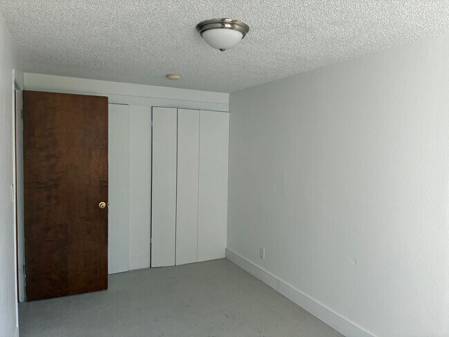 Building Photo - 3316 E College Way