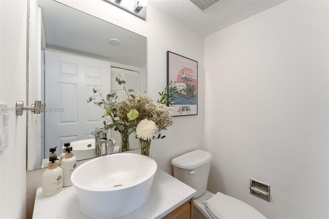 Building Photo - 630 85th St