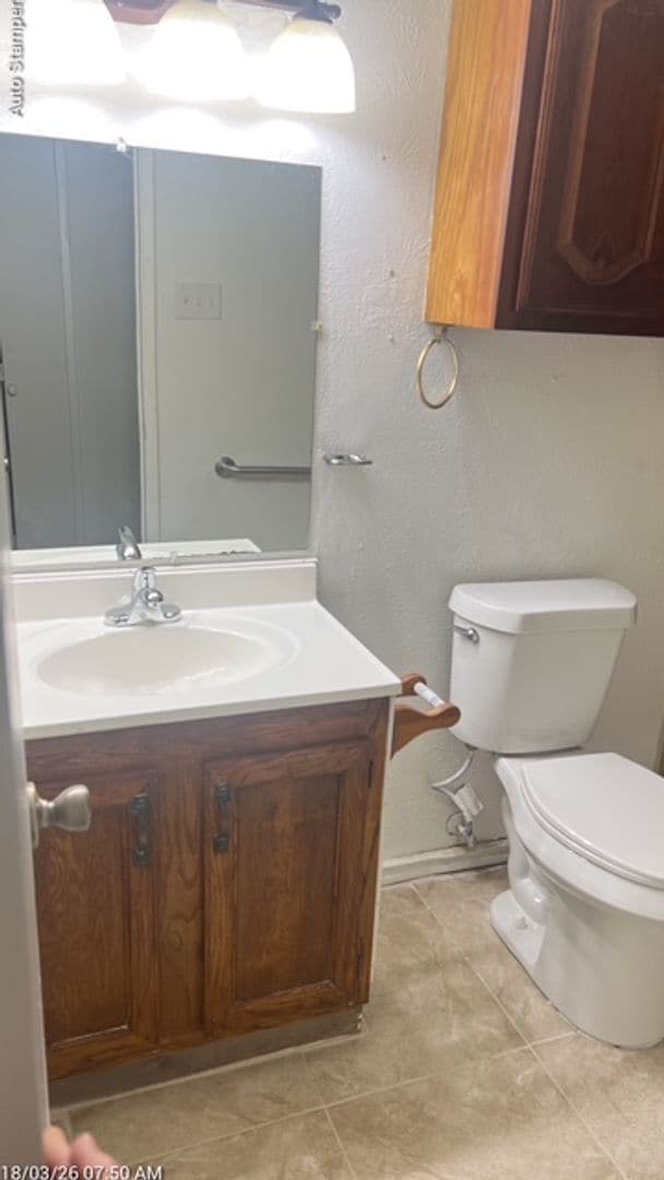 Building Photo - 609 Live Oak Dr