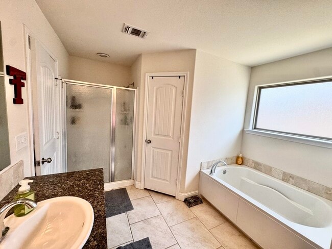 Building Photo - 5718 111th St