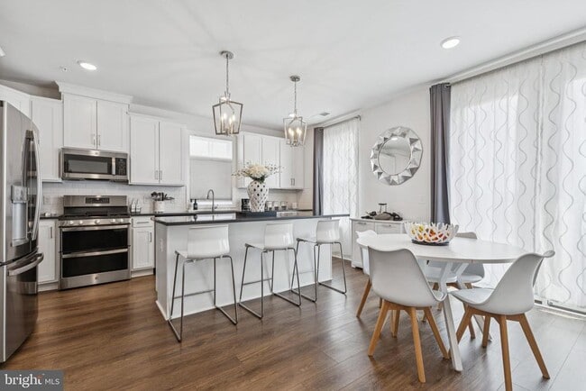 Building Photo - 42597 Nubbins Ter