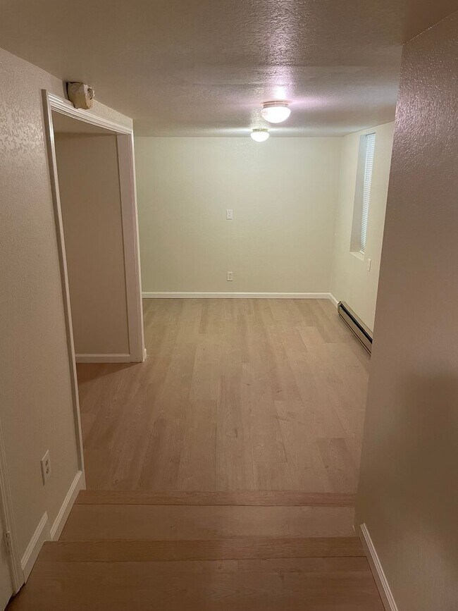 Building Photo - SAN JOSE - 4 Bed 3 Bath Remodeled East Foo...