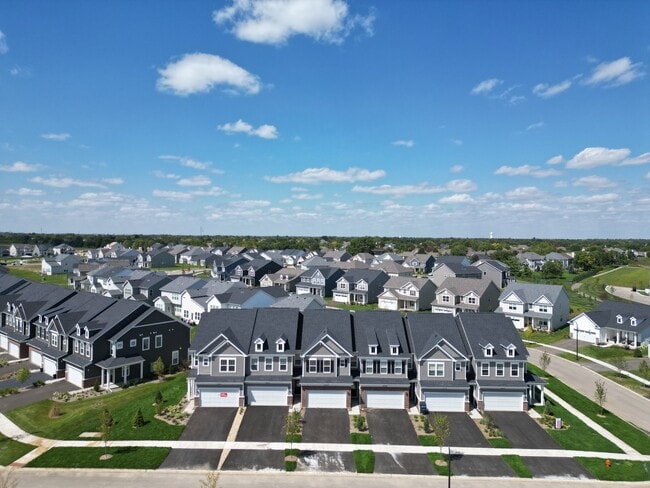 Building Photo - 5954 Hawkweed Dr