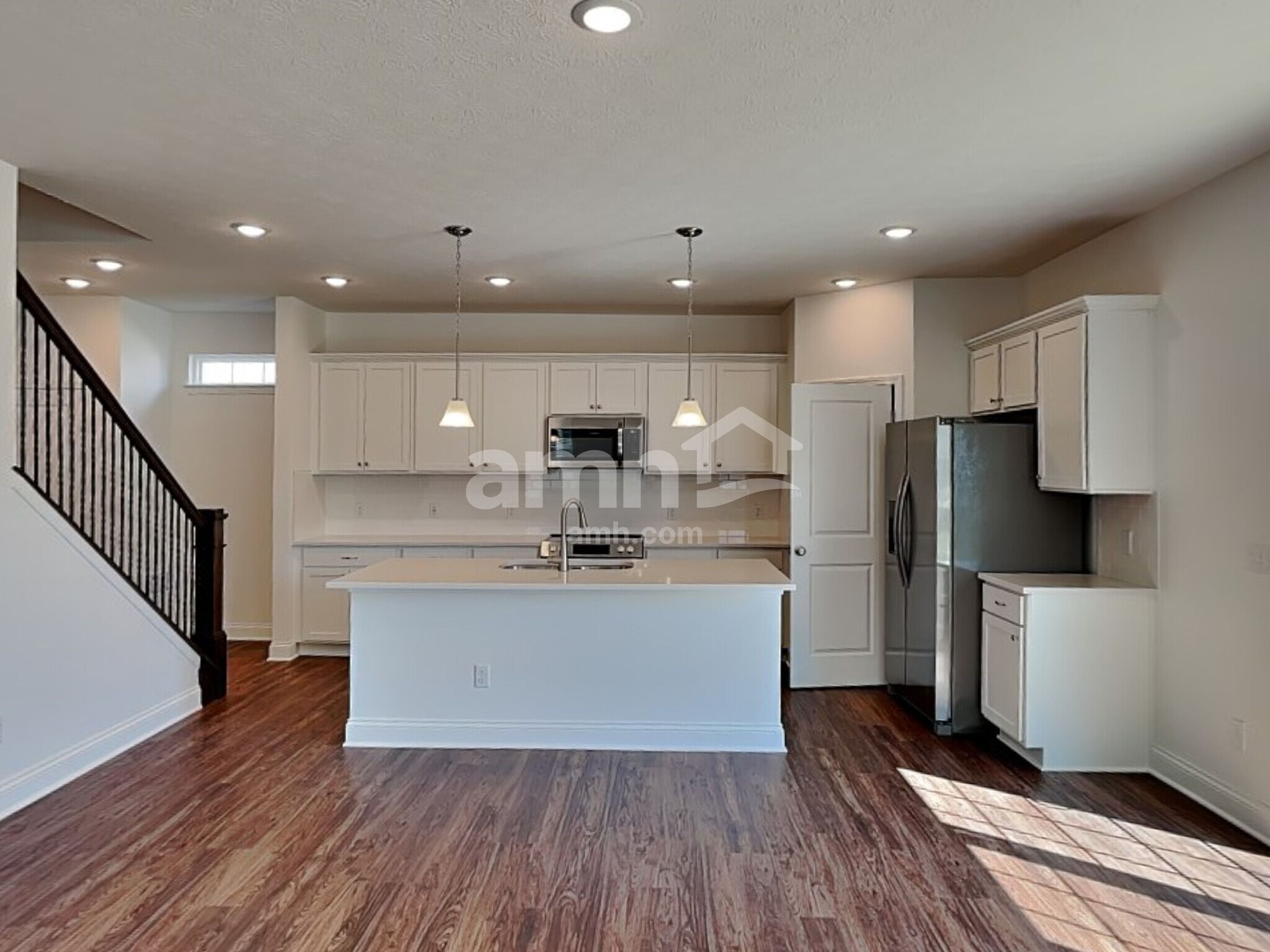 Building Photo - 8444 Northpoint Dr