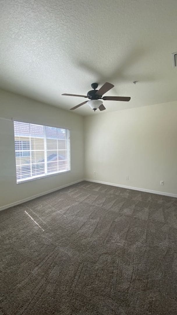 Building Photo - Gorgeous Light & Bright 3 Bedroom 2.5 Bath Townhome Corner Unit!!