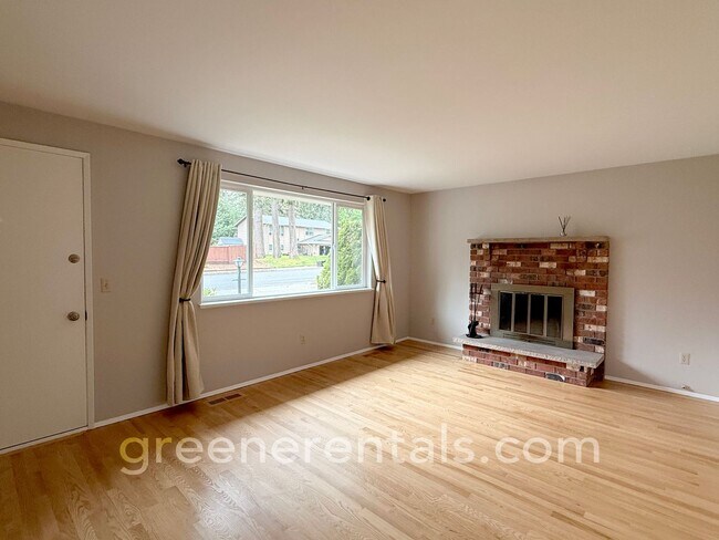Building Photo - 3BD/1BA West Olympia Rambler
