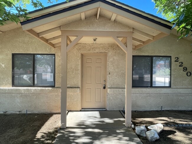 Building Photo - 2290 Carver Ave