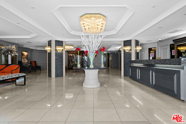 Building Photo - 10660 Wilshire Blvd