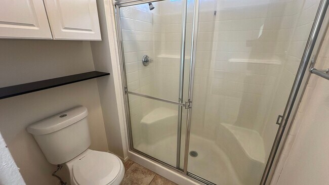 Building Photo - Single Story Rosamond home