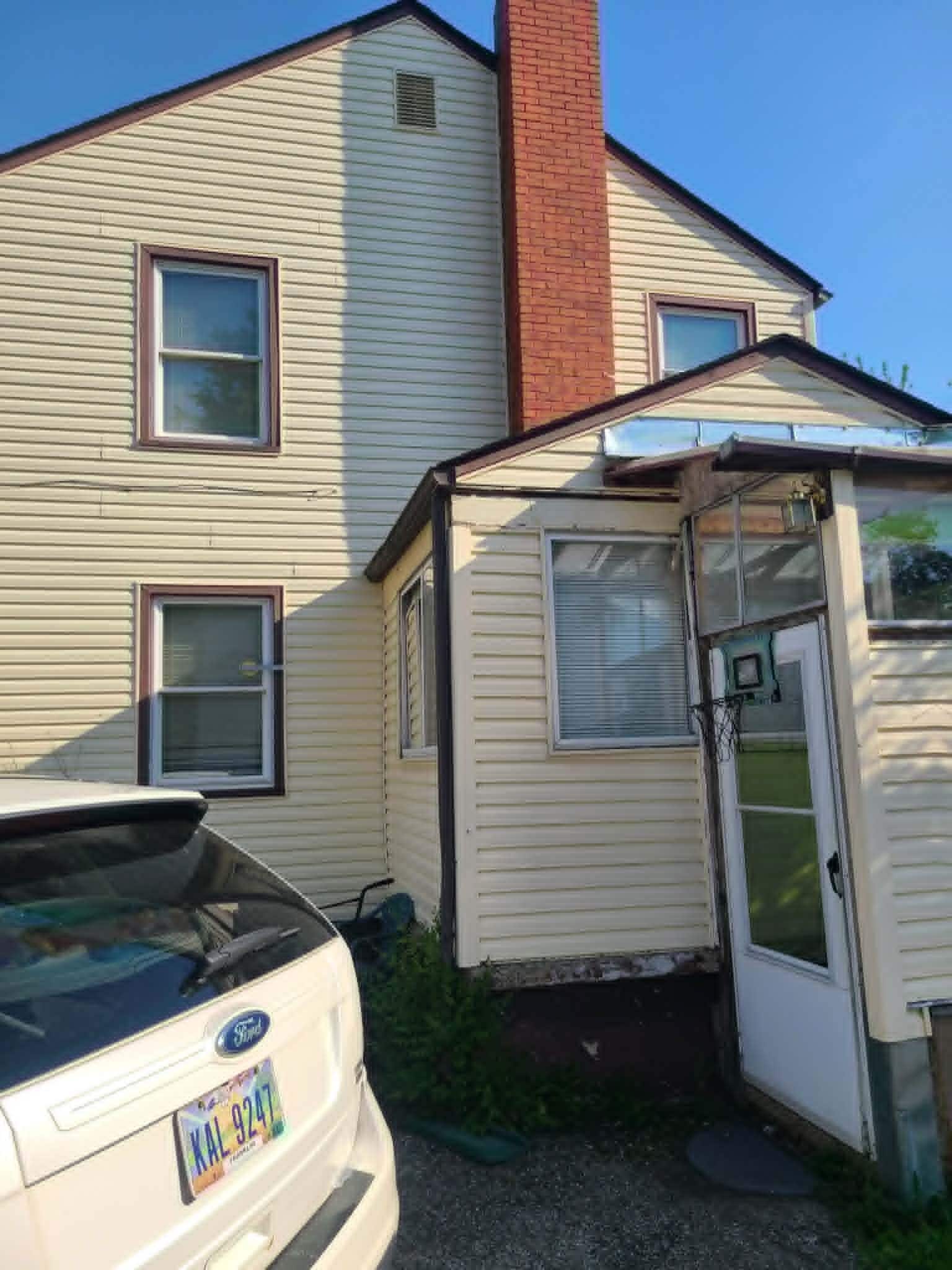 Building Photo - 2444 Bretton Pl