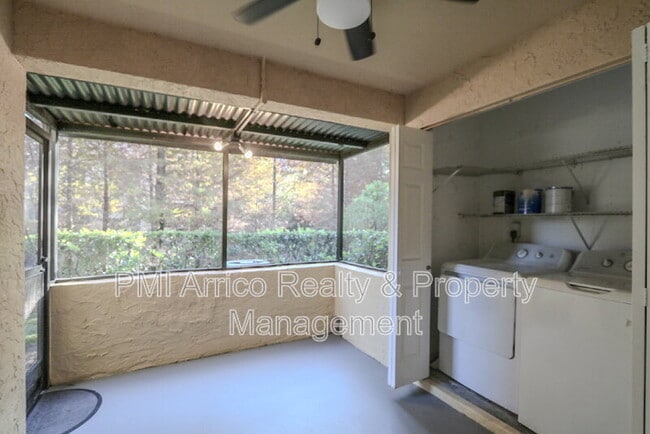 Building Photo - 4957 Puritan Cir