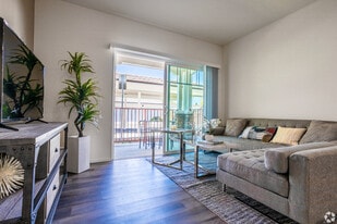 Building Photo - Turtle Creek Apartments