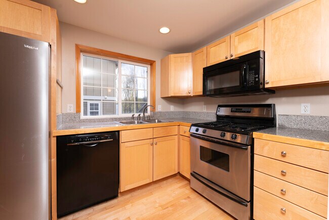 Building Photo - 1625 S Weller St