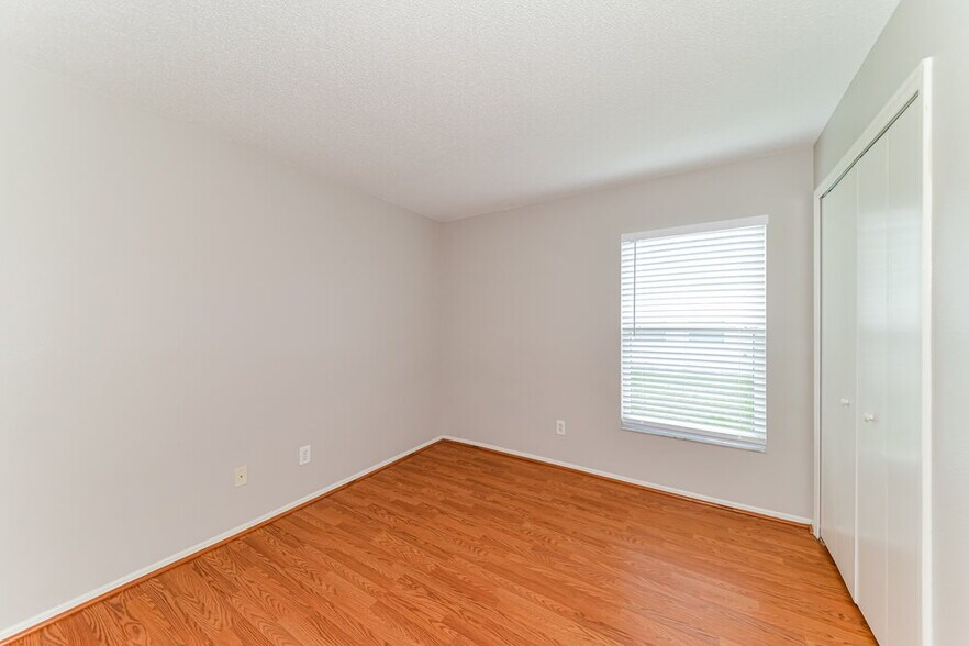 Building Photo - 11782 Shirburn Cir