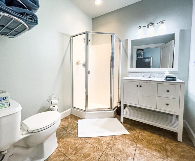 Building Photo - Parkside Suite: Fully Furnished Modern Studio in the Heart of Jacksonville $300 Utility Fee