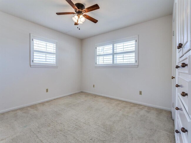 Building Photo - 6025 Wrigley Way