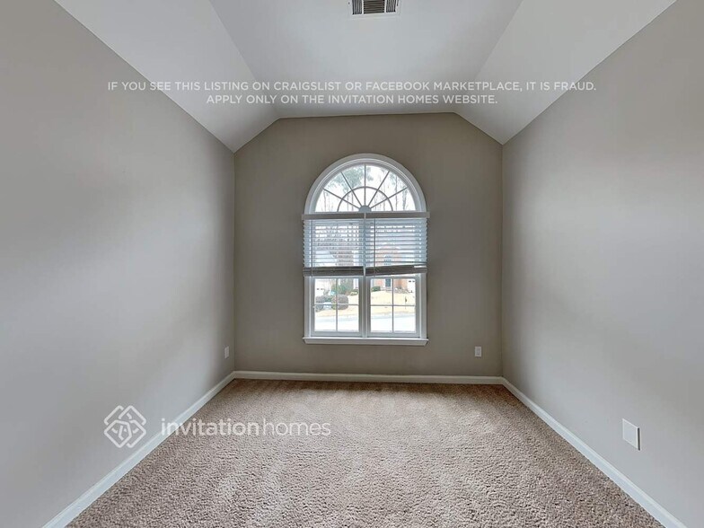 Building Photo - 410 Rams Way