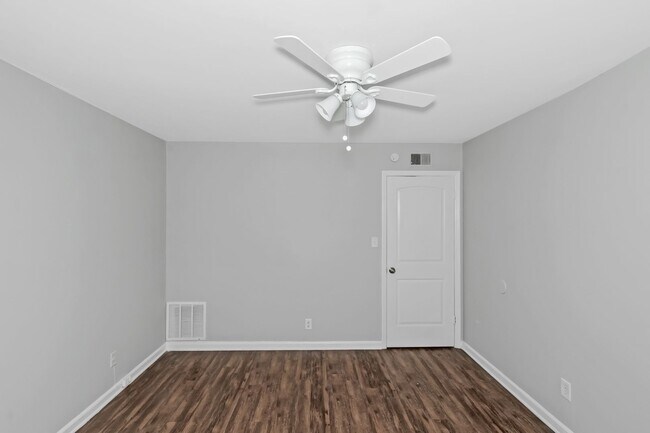 Building Photo - Don’t Miss Out! Look, Lease, and Live Specials EXTENDED to January 31st!