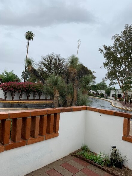 Building Photo - 436 S Paseo Cerro