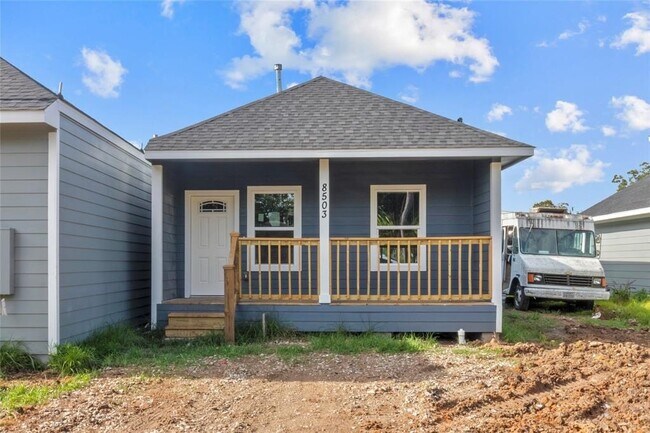 Primary Photo - 8503 Denby St