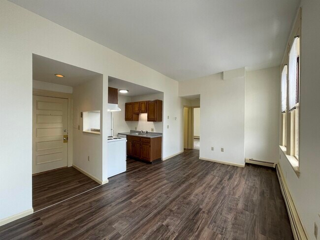 Building Photo - 124 Orange St