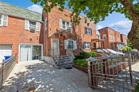 Building Photo - 165-35 144th Terrace