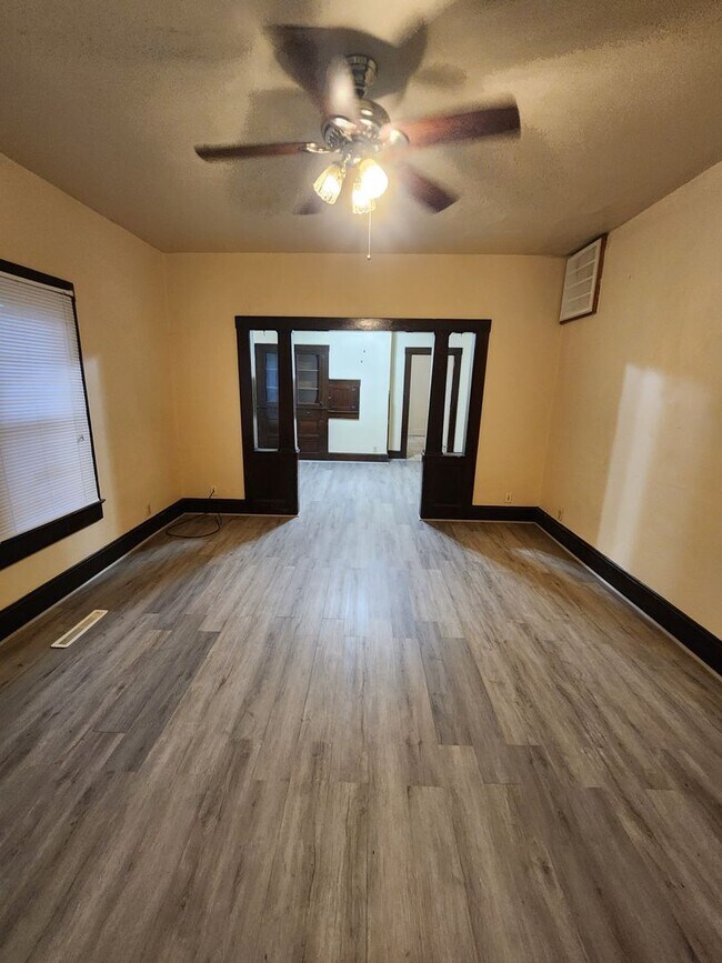 Building Photo - 1525 2nd St