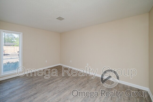 Building Photo - 4724 S Court St