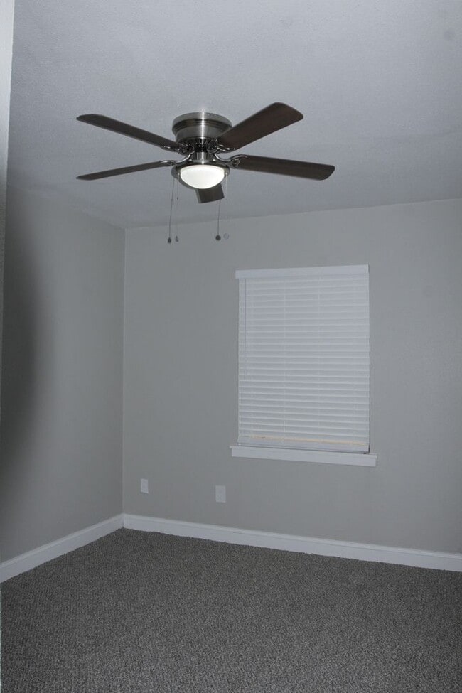 Building Photo - 6713 Pecan Park Dr