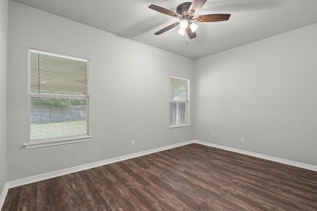 Building Photo - 2900 Brandy Ln