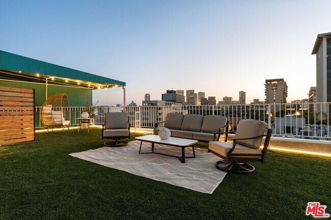 Building Photo - 121 Canon Dr