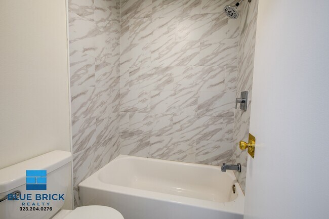 Building Photo - 5452 Corteen Pl