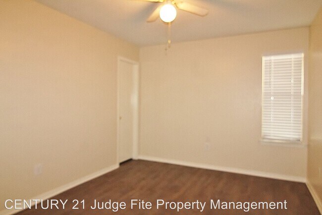 Building Photo - 2 br, 2 bath House - 1111 #A Lynn Street