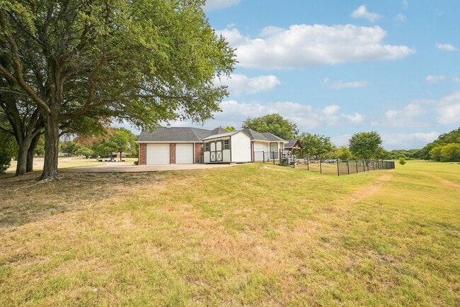 Building Photo - 1380 Meandro Ria Ln