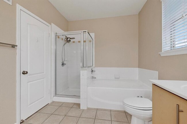 Building Photo - 11203 Ranch to Market Rd 2222