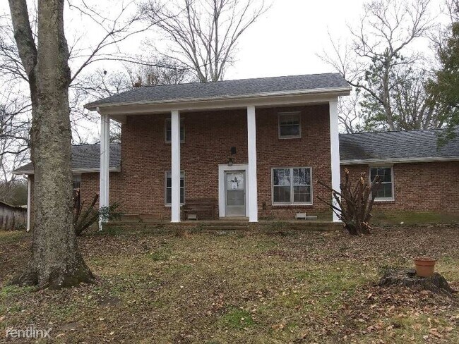Building Photo - 779 New Shackle Island Rd