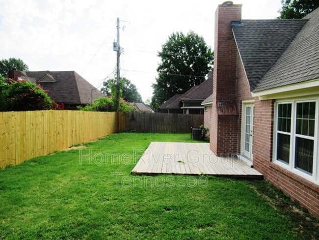 Building Photo - 6836 Spring River Rd