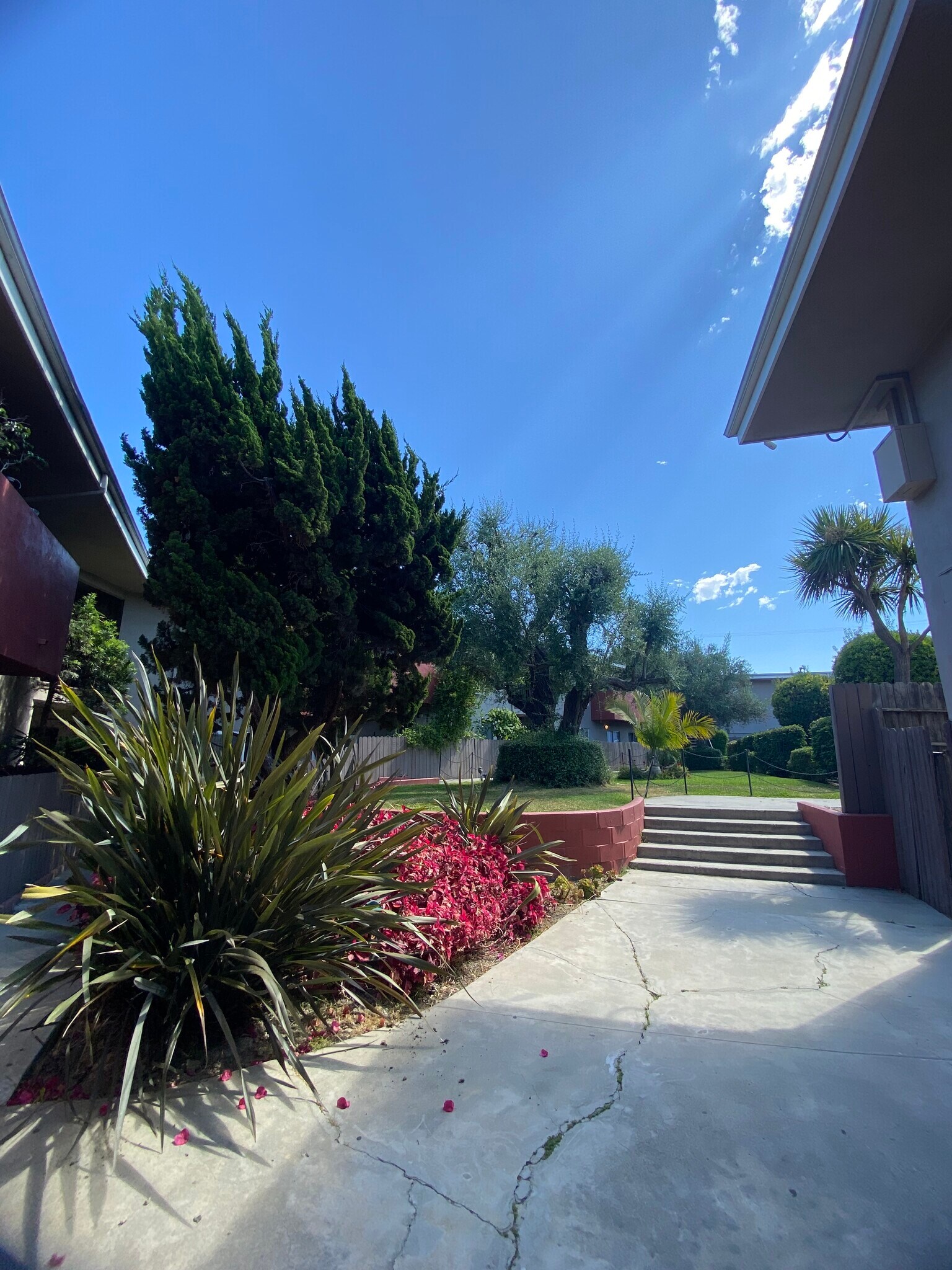 Building Photo - 5021 Atlantic Ave