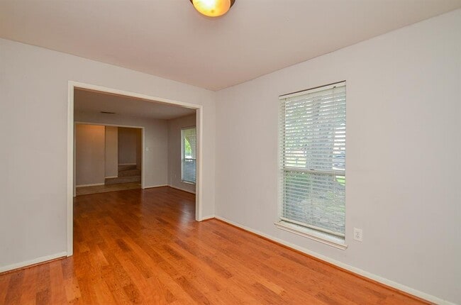 Building Photo - 14106 Locke Ln