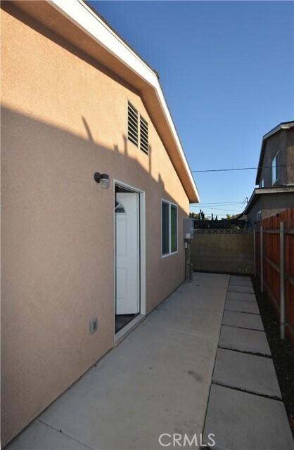 Building Photo - 18328 Devlin Ave