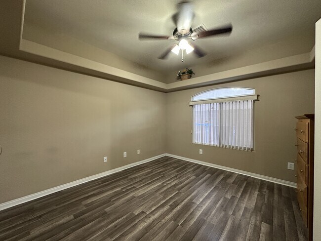 Building Photo - 2596 Mizzoni Cir