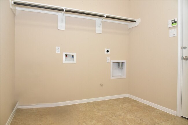 Building Photo - 13806 Wixford Trail