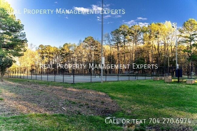 Building Photo - 4115 Merlane Dr