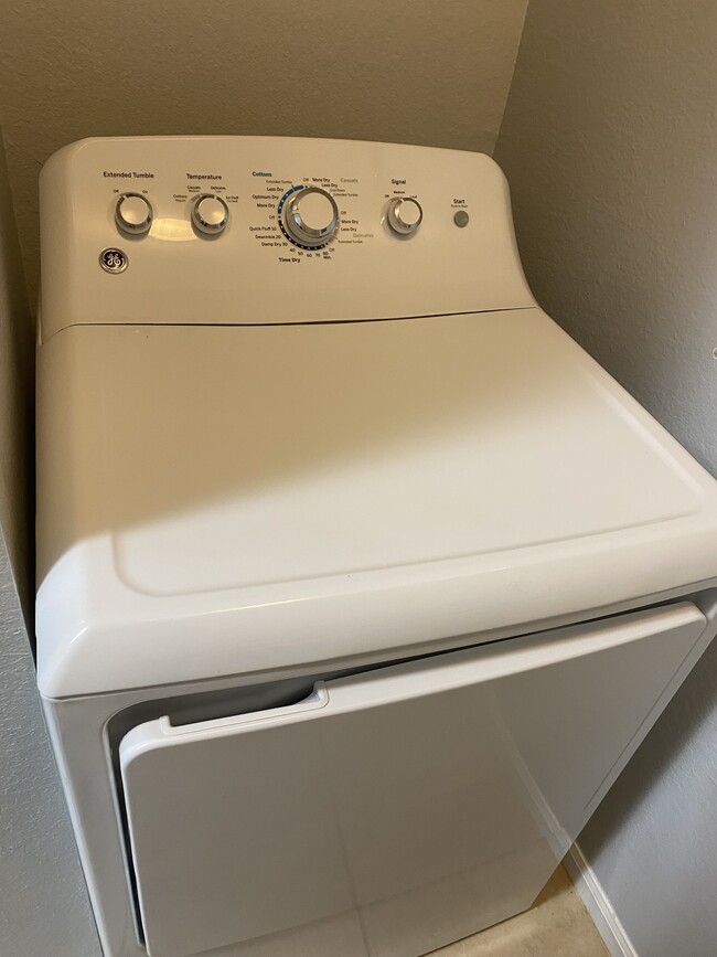 Building Photo - 2279 Portofino Pl