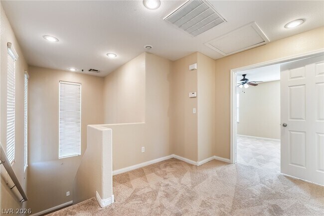 Building Photo - 1160 Blue Magenta Ave