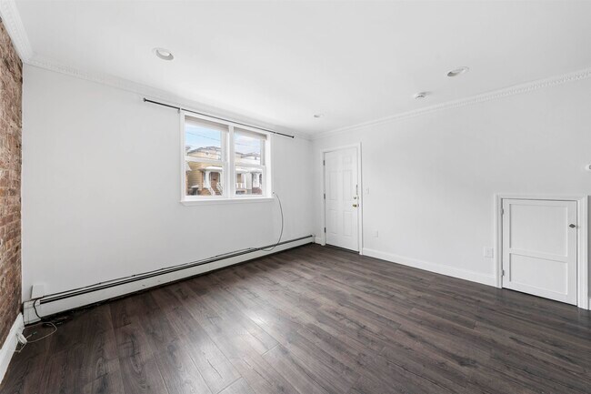 Building Photo - 201-203-203 N 2nd St