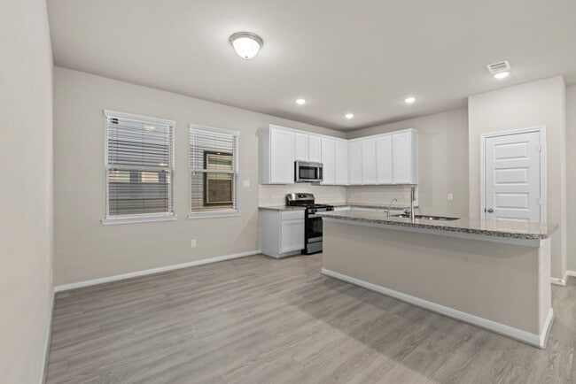 Building Photo - 10419 Astor Pt Trl
