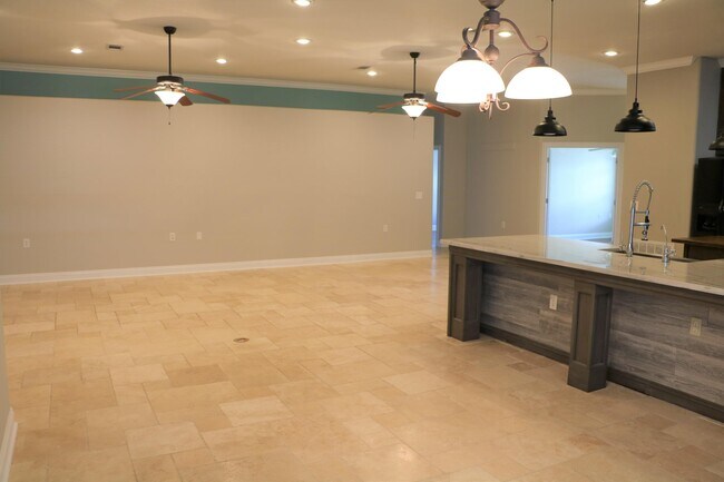 Building Photo - 6420 Old Harbor Ct