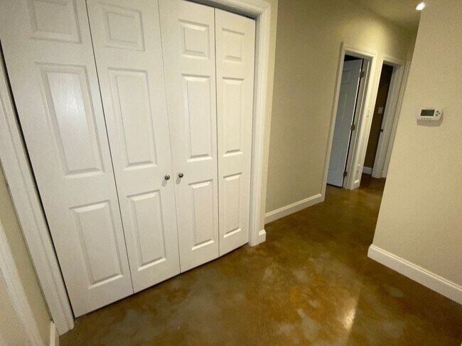 Building Photo - 125 Sun Haven Ln